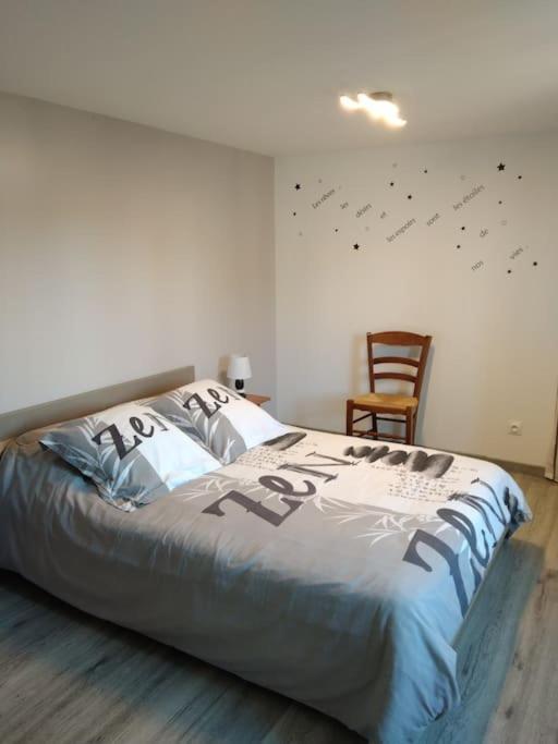 Sur La Colline Appartement Sousceyrac Buitenkant foto